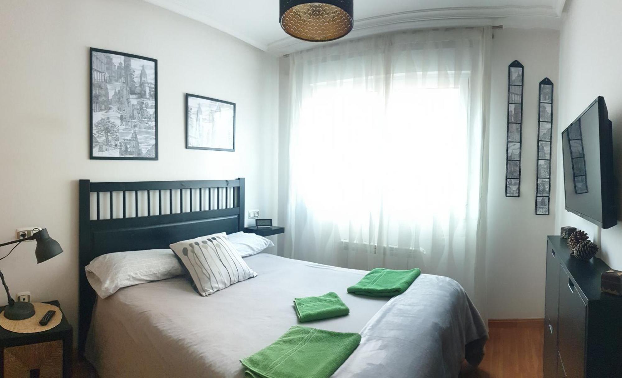Apartamento "Los Prados" Wifi Y Parking Oviedo Exterior photo