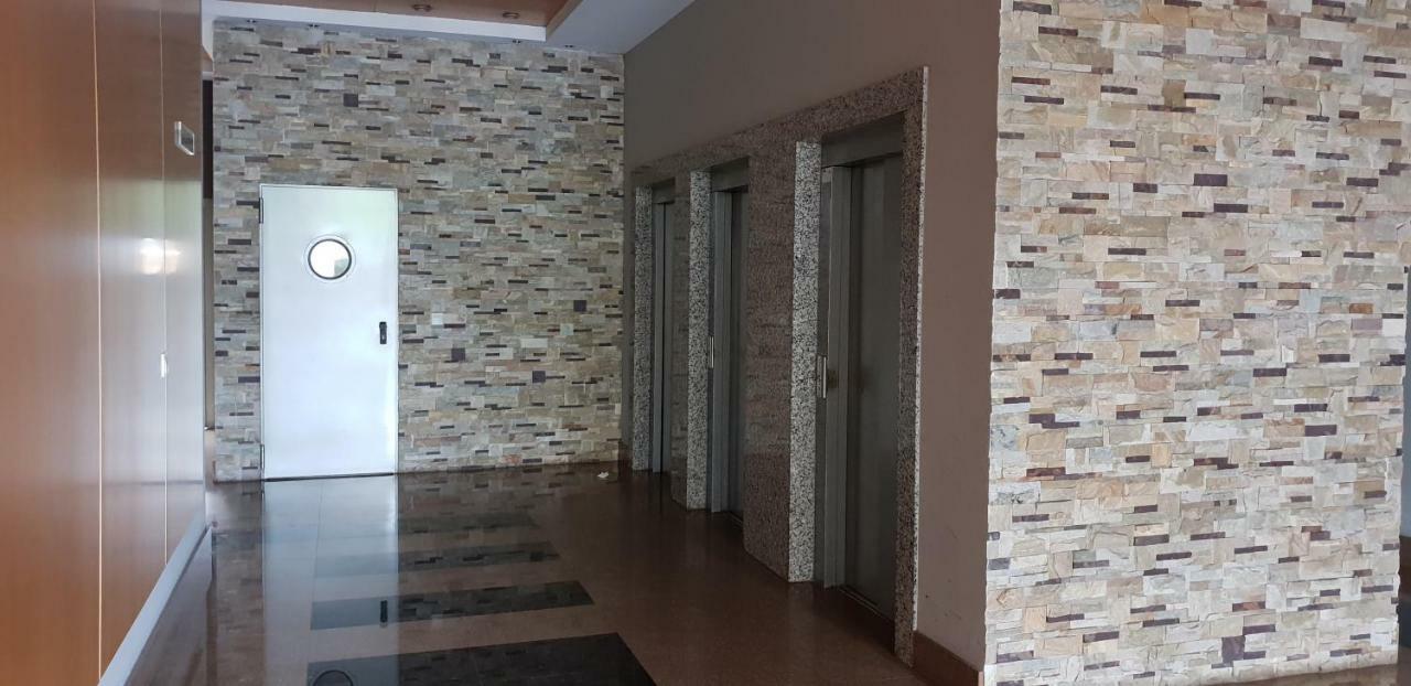 Apartamento "Los Prados" Wifi Y Parking Oviedo Exterior photo